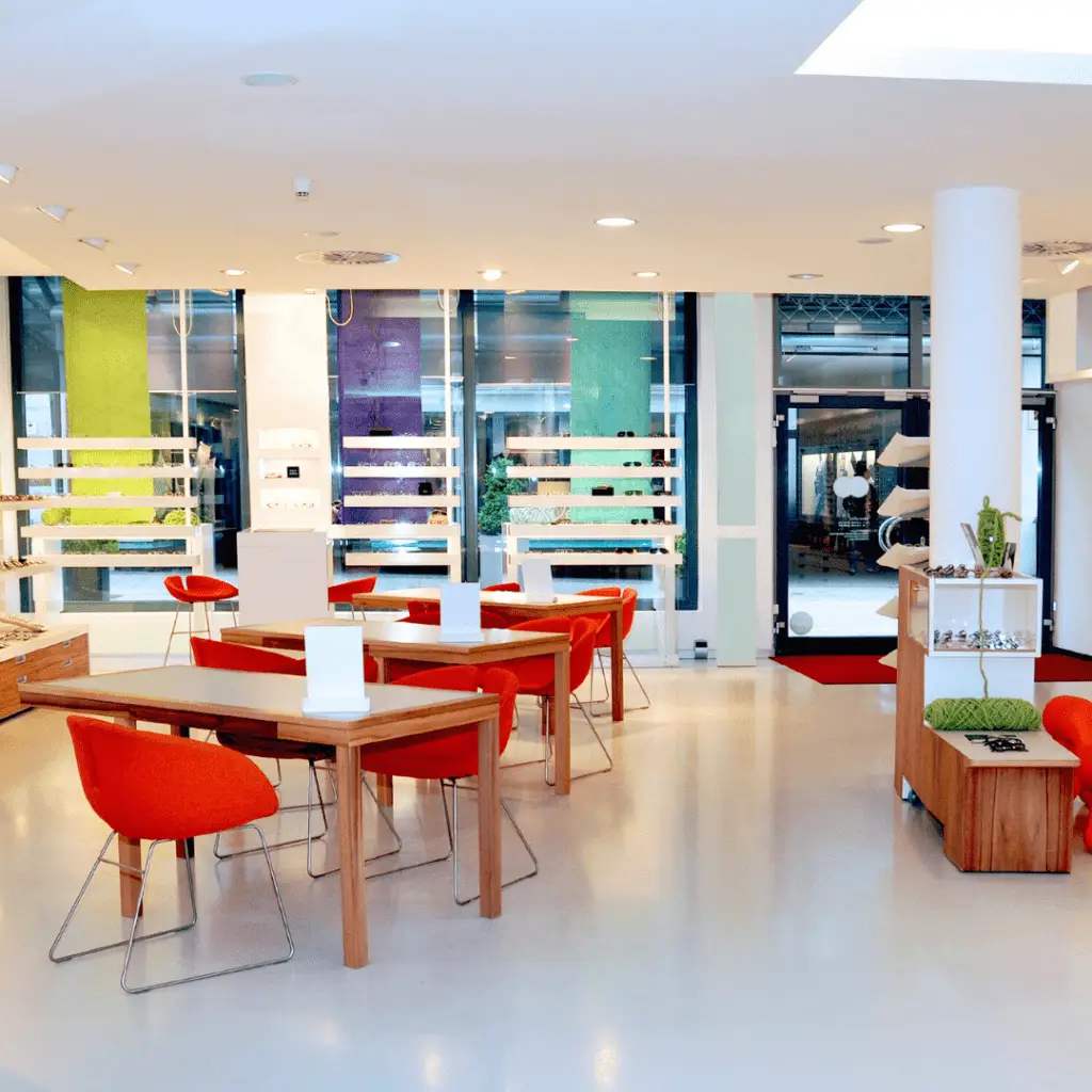 optik schuett ludwigsburg optiker hoergeraete innovative meilensteine 2010 seestr. 16 innenaufnahme 2