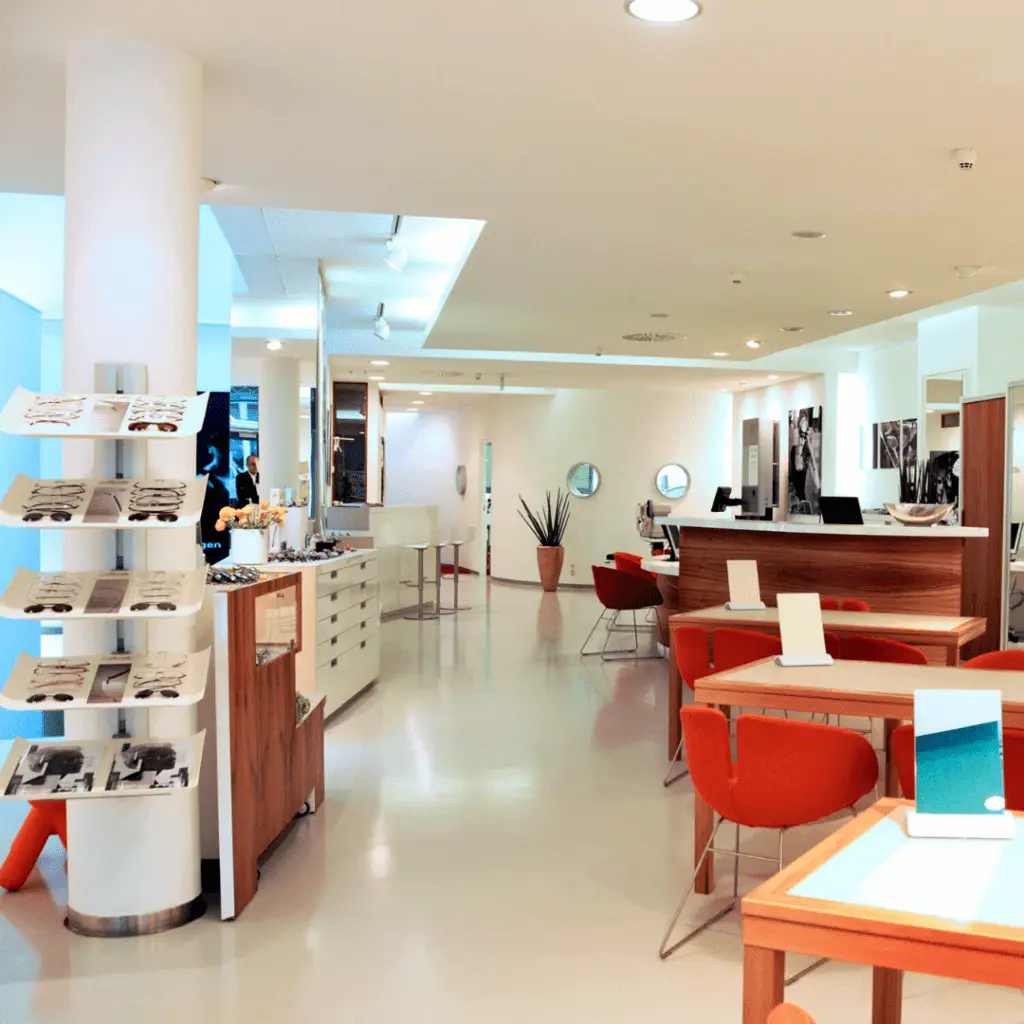 optik-schuett-ludwigsburg-optiker-hoergeraete-innovative meilensteine 2010 Zusammenführung Optikgeschäft in Seestr. 16